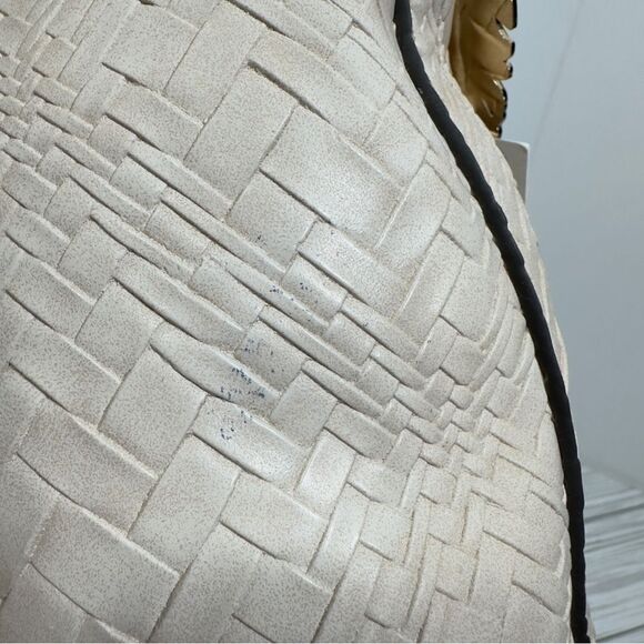 $108 JESSICA SIMPSON NESSA OVERSIZED BUCKET SHOULDER TOTE SATCHEL PURSE NWT - Picture 5 of 15